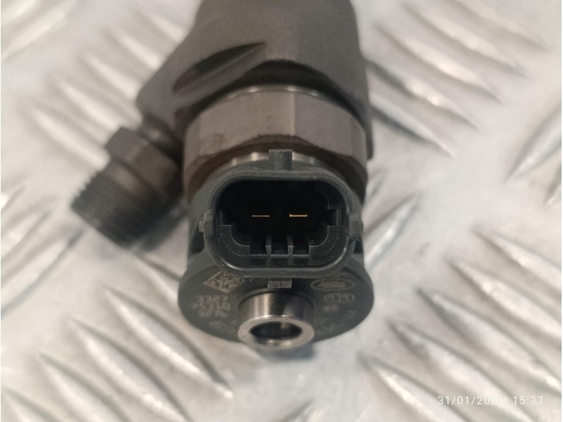 Recambio de inyector para land rover discovery sport referencia OEM IAM G4D39K546AA  0445110654