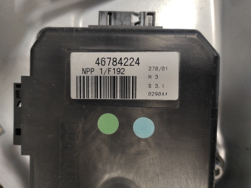 Recambio de elevalunas delantero derecho para fiat stilo (192) 1.9 jtd cat referencia OEM IAM D251450001601  