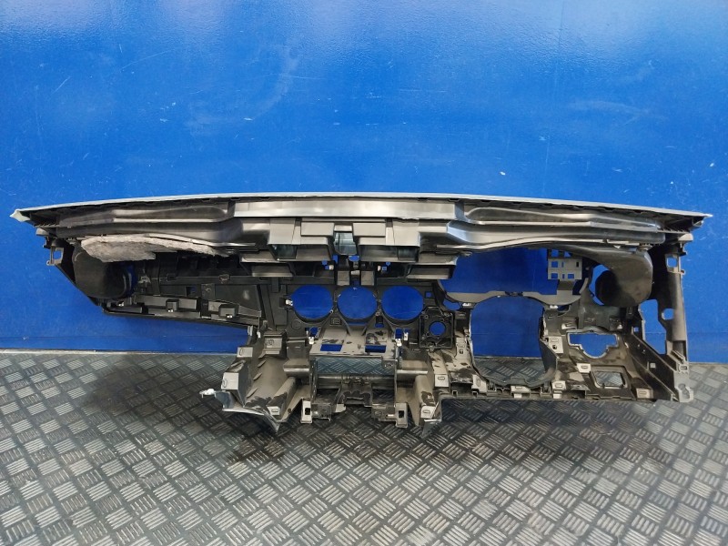 Recambio de salpicadero para mercedes-benz clase gla (w156) referencia OEM IAM   