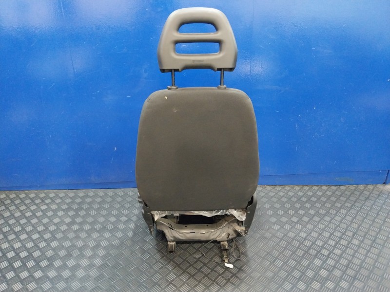 Recambio de asiento delantero izquierdo para iveco daily vi 33s16 referencia OEM IAM   