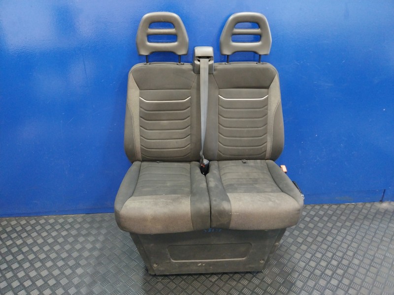 Recambio de asiento delantero derecho para iveco daily vi 33s16 referencia OEM IAM   