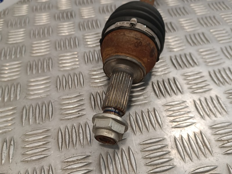 Recambio de transmision delantera izquierda para ford fiesta (ccn) 1.25 16v cat referencia OEM IAM 8V513B437AAB  