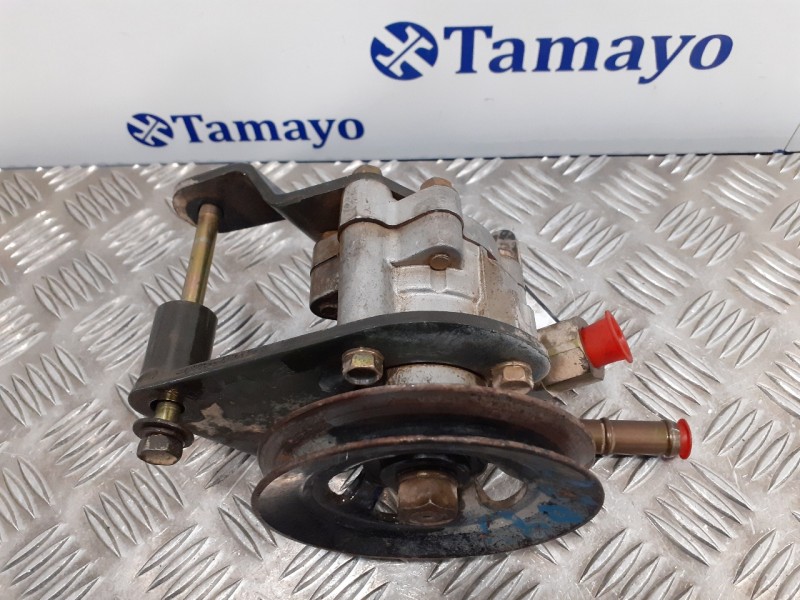 Recambio de bomba direccion para nissan pick-up (d22) 2.5 turbodiesel referencia OEM IAM VK5138  