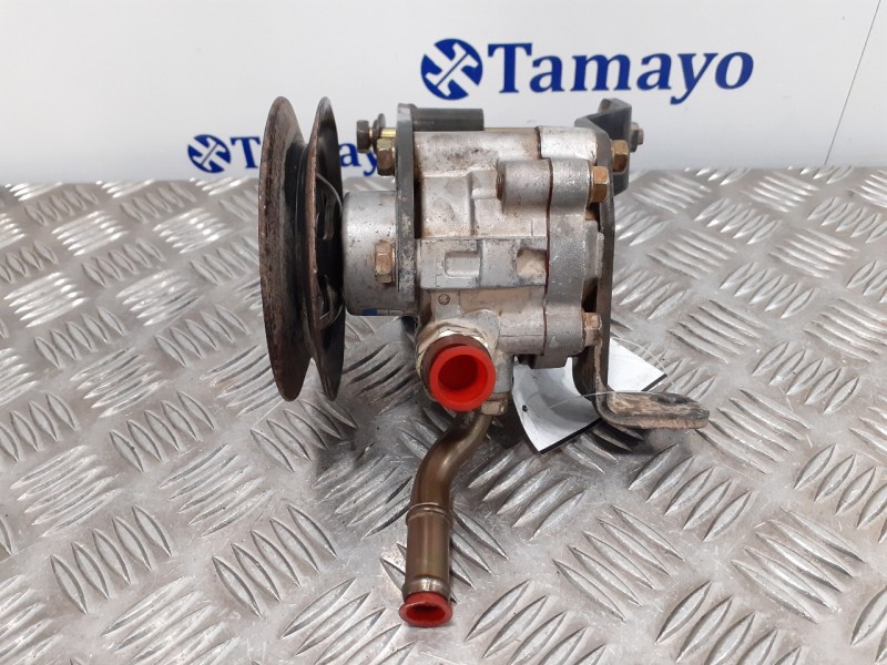 Recambio de bomba direccion para nissan pick-up (d22) 2.5 turbodiesel referencia OEM IAM VK5138  
