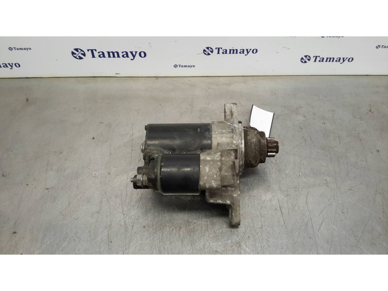 Recambio de motor arranque para volkswagen polo (9n1) 1.4 16v referencia OEM IAM 0001120400  02T911023G