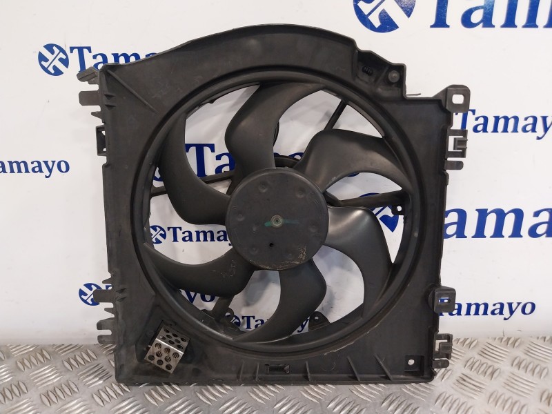 Recambio de electroventilador para renault clio iii referencia OEM IAM 8200966248  