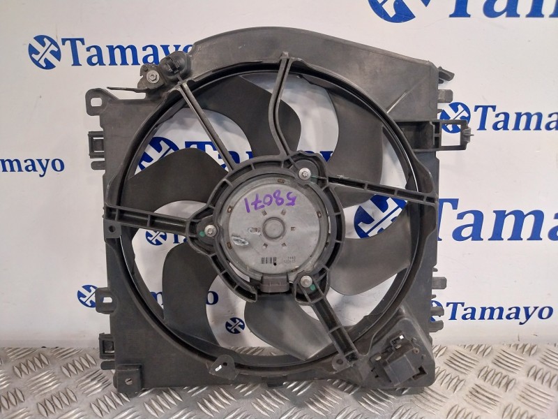 Recambio de electroventilador para renault clio iii referencia OEM IAM 8200966248  