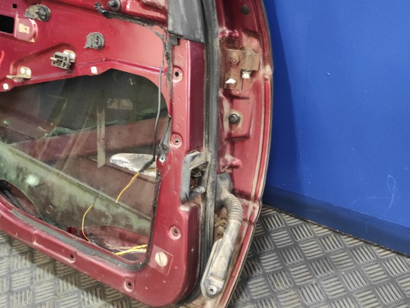 Recambio de puerta trasera izquierda para bmw serie 7 (e38) referencia OEM IAM   