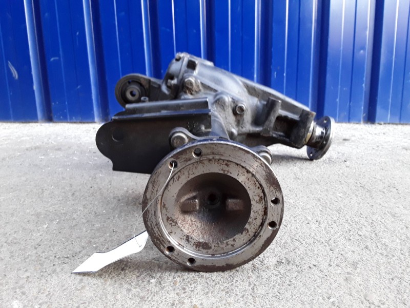 Recambio de diferencial delantero para nissan terrano/terrano.ii (r20) 2.7 turbodiesel referencia OEM IAM 38511623007  383516230
