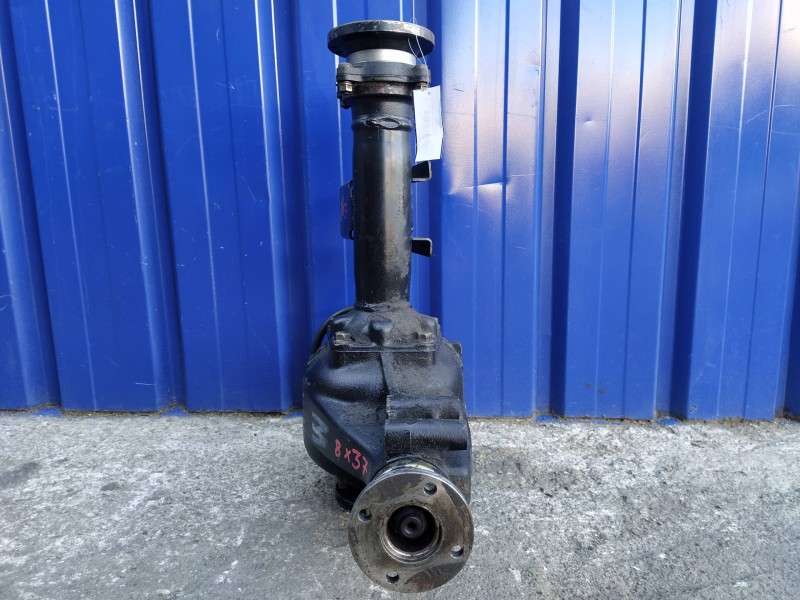 Recambio de diferencial delantero para nissan terrano/terrano.ii (r20) 2.7 turbodiesel referencia OEM IAM 38511623007  383516230