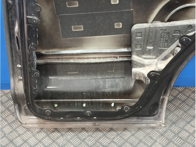 Recambio de puerta trasera derecha para volkswagen touareg (7l6) 2.5 tdi dpf referencia OEM IAM   