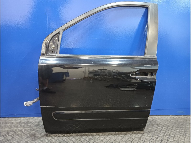 Recambio de puerta delantera izquierda para kia carnival 2.9 crdi cat referencia OEM IAM   