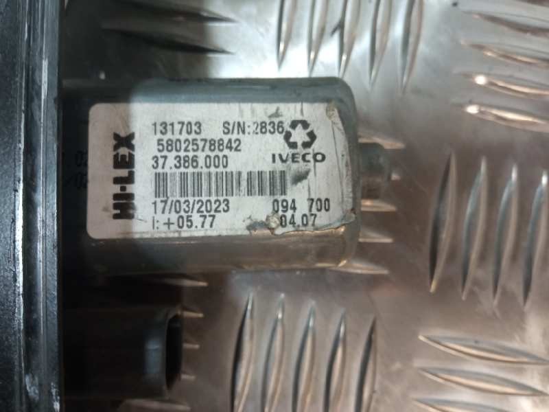 Recambio de elevalunas delantero izquierdo para iveco daily vi 33s16 referencia OEM IAM 5802578842 37386000 131703