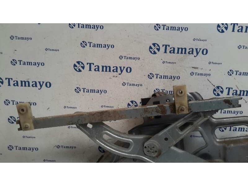 Recambio de elevalunas trasero derecho para hyundai trajet (fo) 2.0 crdi cat referencia OEM IAM 834803A000  