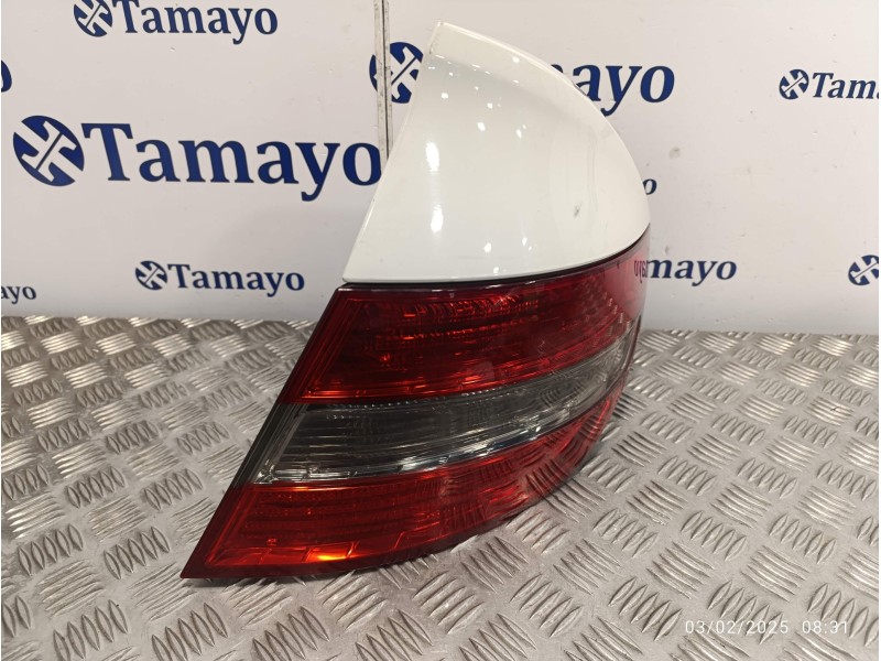 Recambio de piloto trasero derecho para mercedes-benz clase c (w203) sportcoupe referencia OEM IAM A2038205264  