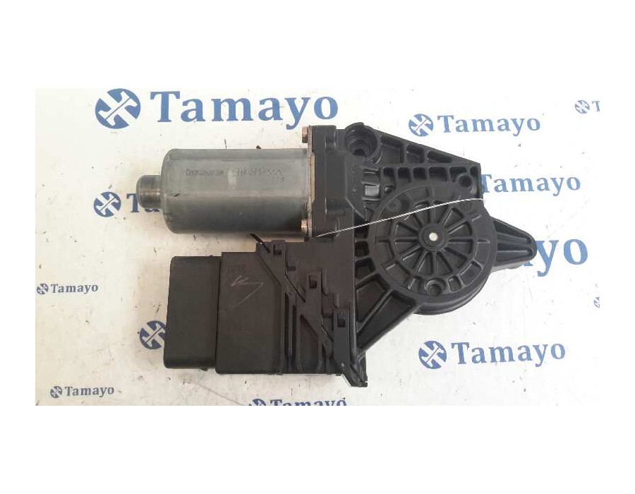 Recambio de motor elevalunas trasero izquierdo para volkswagen passat berlina (3b3) 1.9 tdi referencia OEM IAM 0130821697  