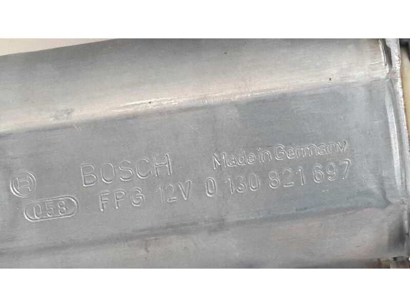 Recambio de motor elevalunas trasero izquierdo para volkswagen passat berlina (3b3) 1.9 tdi referencia OEM IAM 0130821697  
