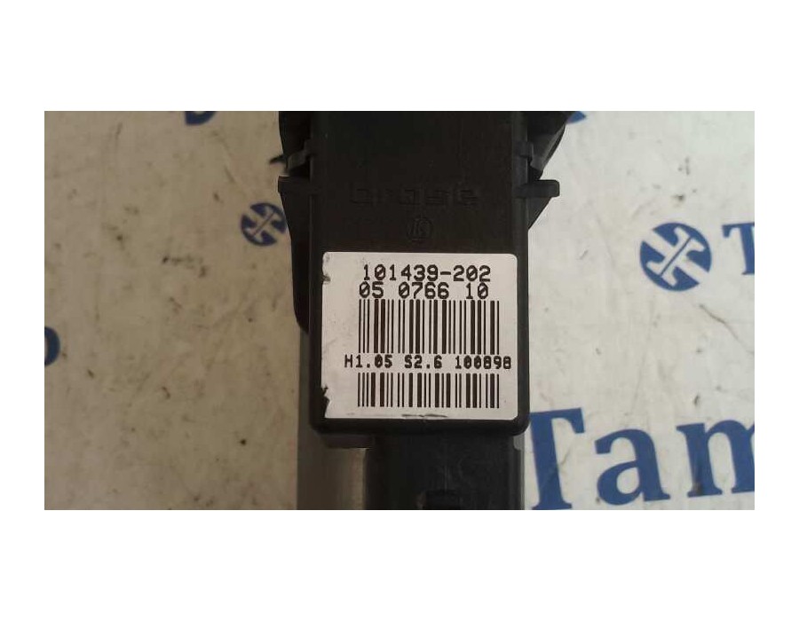 Recambio de motor elevalunas trasero izquierdo para volkswagen passat berlina (3b3) 1.9 tdi referencia OEM IAM 0130821697  