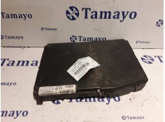 Recambio de caja reles / fusibles para renault scenic ii 2.0 referencia OEM IAM 8200525386  S118400250D 2