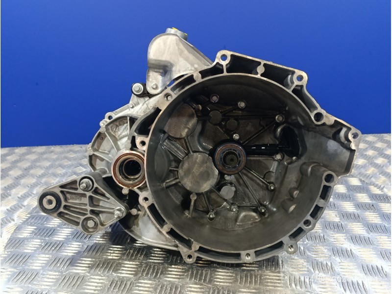 Recambio de caja cambios para ford focus lim. black&red referencia OEM IAM AVGR  F1DR7002LDA