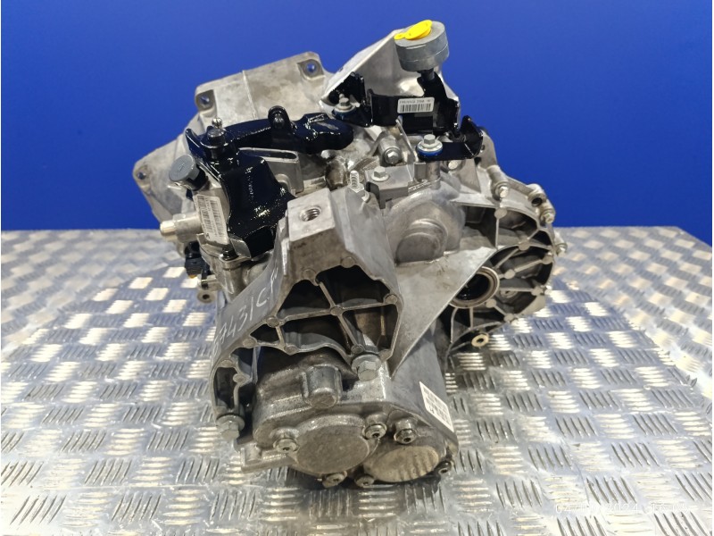 Recambio de caja cambios para ford focus lim. black&red referencia OEM IAM AVGR  F1DR7002LDA