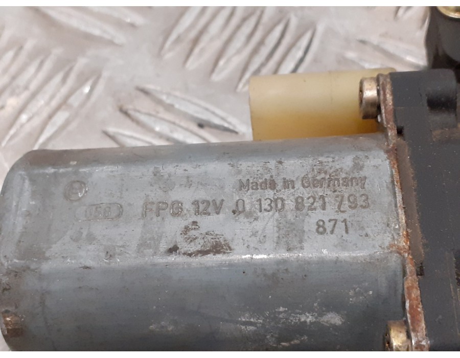 Recambio de elevalunas delantero derecho para ford mondeo familiar (gd) 1.8 turbodiesel cat referencia OEM IAM 0130821793  
