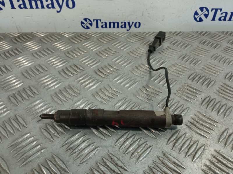 Recambio de inyector para seat cordoba berlina (6l2) referencia OEM IAM 038130202C  0432193574
