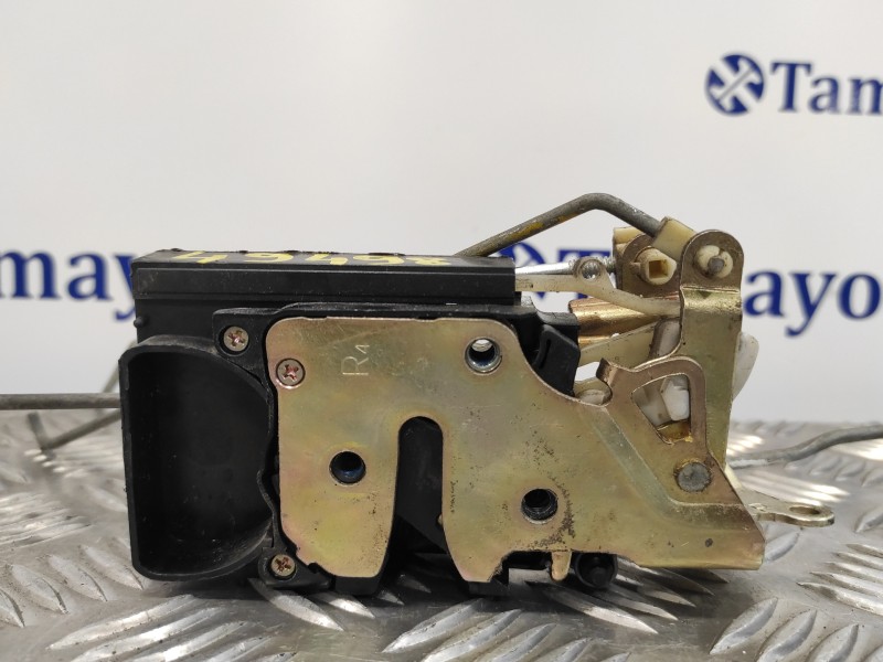 Recambio de cerradura puerta delantera derecha para daewoo lacetti 1.6 cat referencia OEM IAM   
