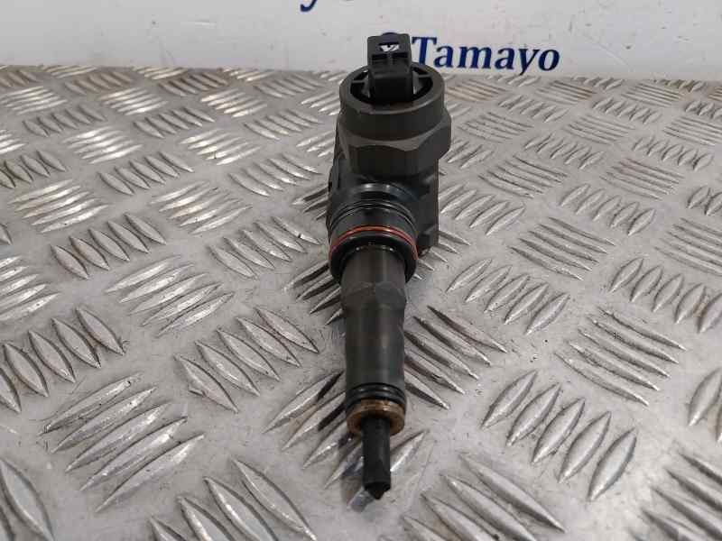 Recambio de inyector para volkswagen passat berlina (3b3) referencia OEM IAM 038130073AA  0414720028