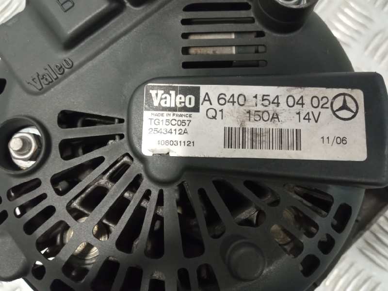 Recambio de alternador para mercedes-benz clase a (w169) referencia OEM IAM A6401540402 2543412A TG15C057