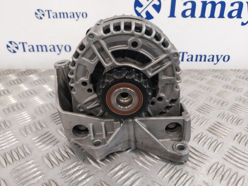 Recambio de alternador para volkswagen touareg (7l6) 2.5 tdi dpf referencia OEM IAM 070903024G 0121715033 070903201F