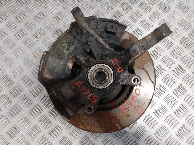 Recambio de mangueta delantera izquierda para opel astra j lim. 1.6 16v cat referencia OEM IAM   