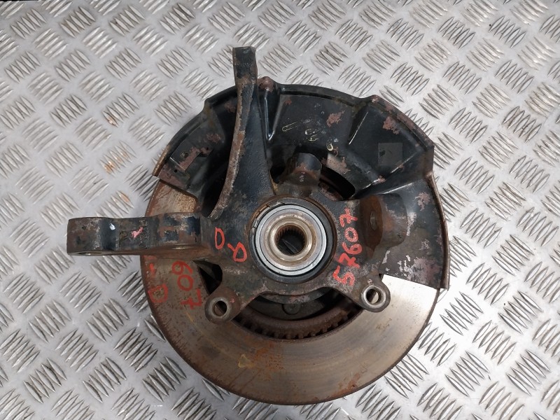 Recambio de mangueta delantera derecha para opel astra j lim. 1.6 16v cat referencia OEM IAM   
