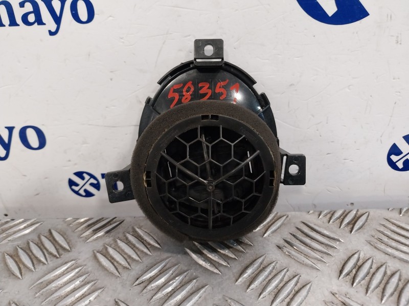 Recambio de rejilla aireadora para nissan juke (f15) referencia OEM IAM 687601KE0A  687P400A14