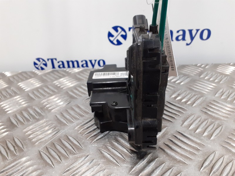 Recambio de cerradura puerta trasera izquierda para ssangyong tivoli premium 4x2 referencia OEM IAM 7131035001  