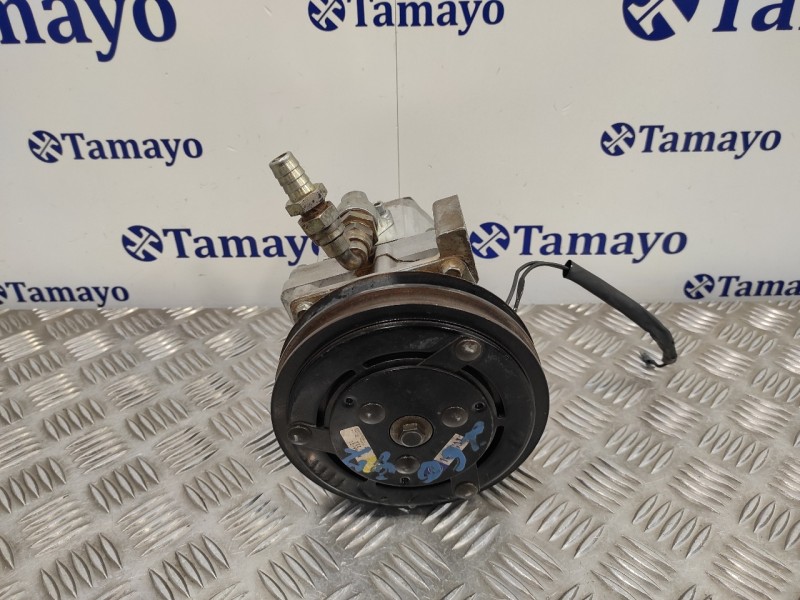Recambio de compresor aire acondicionado para nissan pick-up (d22) 2.5 turbodiesel referencia OEM IAM 02004638  