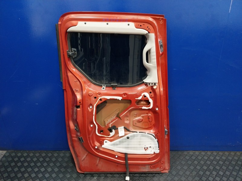 Recambio de puerta lateral corredera izquierda para peugeot partner kombi referencia OEM IAM   