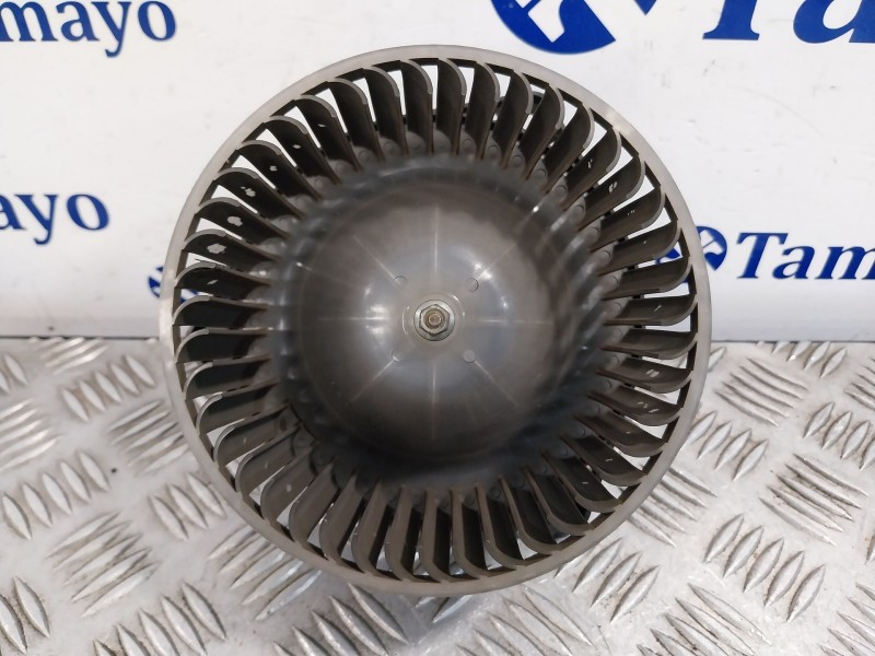 Recambio de motor calefaccion para ssangyong rodius 2.7 turbodiesel cat referencia OEM IAM 405T0400  