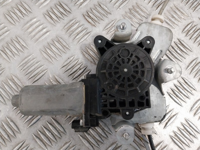 Recambio de elevalunas trasero izquierdo para ssangyong rodius 2.7 turbodiesel cat referencia OEM IAM   