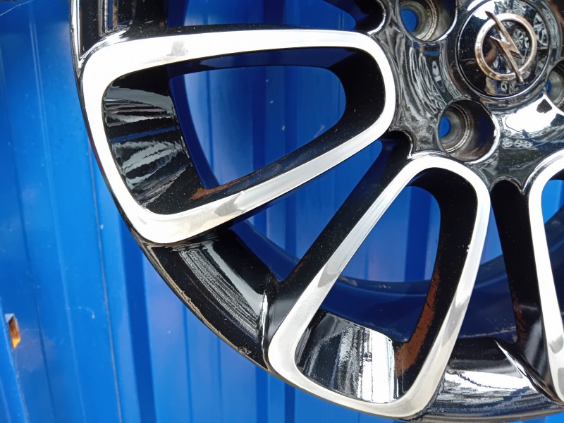 Recambio de llanta para opel adam referencia OEM IAM 3154 RONAL  