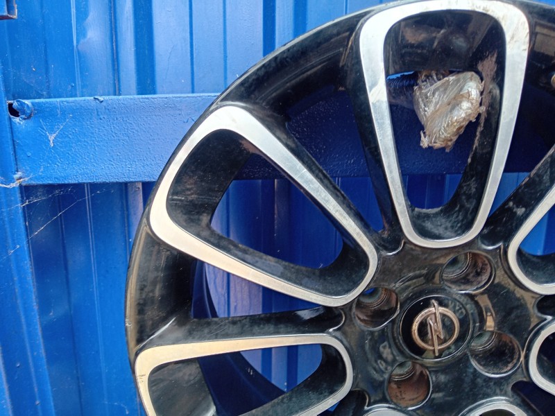Recambio de llanta para opel adam referencia OEM IAM 3154 RONAL  