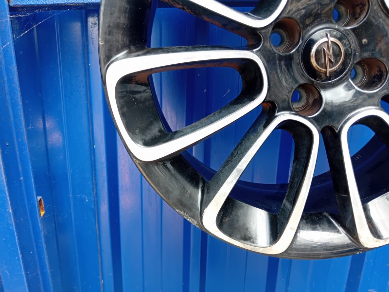 Recambio de llanta para opel adam referencia OEM IAM 3154 RONAL  