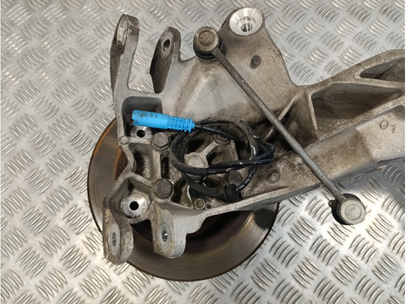 Recambio de mangueta trasera derecha para mini mini (r56) 1.4 16v cat referencia OEM IAM 12201210  6765377