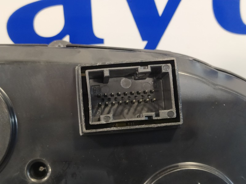 Recambio de cuadro instrumentos para fiat bravo (198) 1.9 8v jtd cat referencia OEM IAM 503001980000  51761172