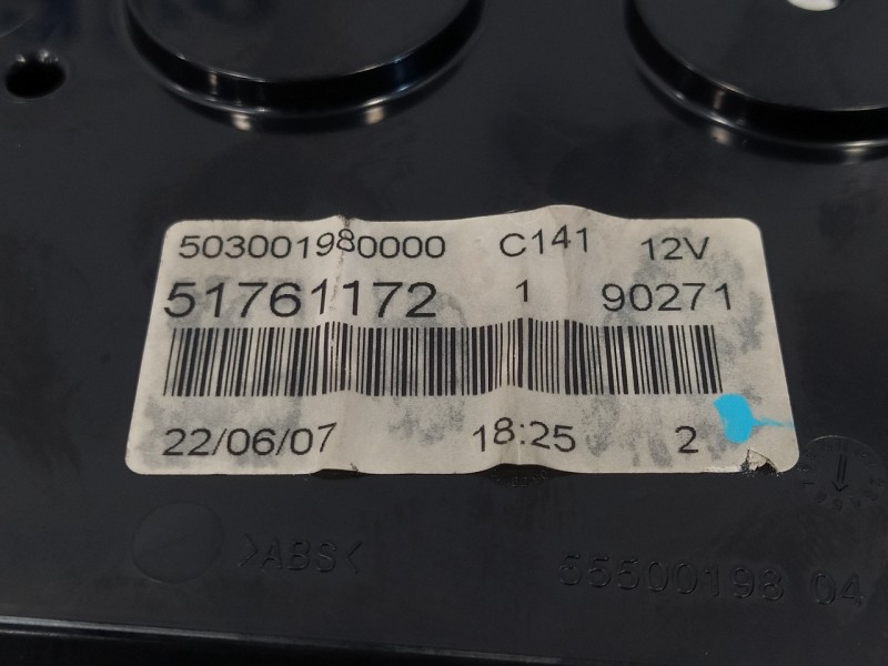 Recambio de cuadro instrumentos para fiat bravo (198) 1.9 8v jtd cat referencia OEM IAM 503001980000  51761172