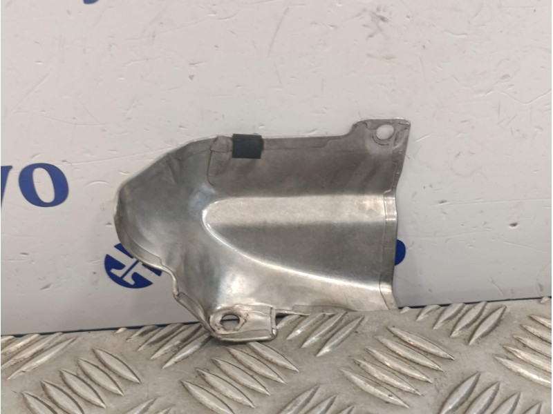 Recambio de protector para land rover discovery sport referencia OEM IAM G4D39A462CA  