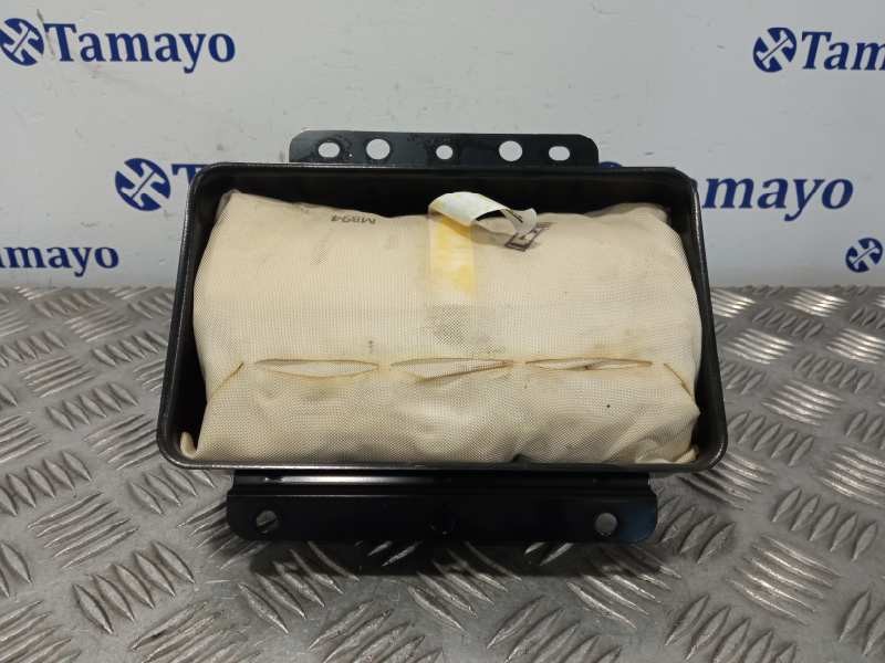 Recambio de airbag delantero derecho para ssangyong rodius 2.7 turbodiesel cat referencia OEM IAM 8621021001  