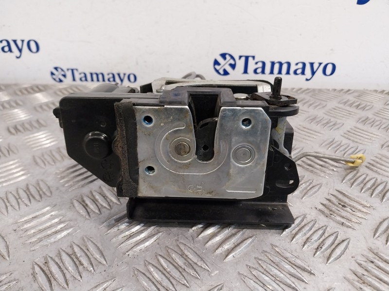 Recambio de cerradura puerta trasera izquierda para ssangyong rodius 2.7 turbodiesel cat referencia OEM IAM   