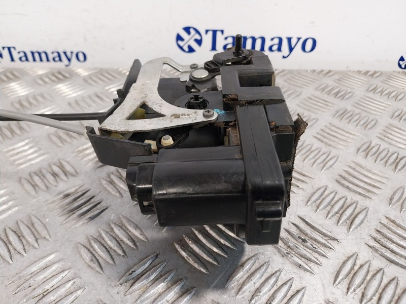 Recambio de cerradura puerta trasera izquierda para ssangyong rodius 2.7 turbodiesel cat referencia OEM IAM   