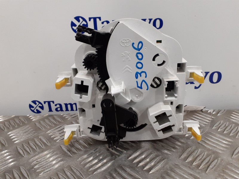 Recambio de mando calefaccion / aire acondicionado para toyota aygo 1.0 cat referencia OEM IAM 55900YV030  B000737077